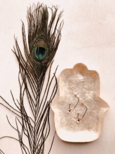 Hamsa Schaaltje capiz goud