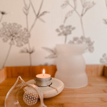 handgemaakte-aromalamp-wierookbrander-glas-essenhout