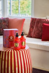 Pip Studio geschenkset met handzeep en handlotion, ideaal voor luxe handverzorging en verwenmomenten, verpakt in een elegante doos.