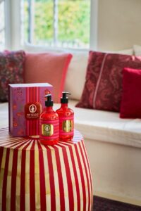 Pip Studio geschenkset met handzeep en handlotion, ideaal voor luxe handverzorging en verwenmomenten, verpakt in een elegante doos.
