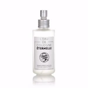 Doorzichtige fles met label van Theophile Berthon 1867 – Zomer Eau de Cologne, een frisse en fruitige geur met natuurlijke ingrediënten, perfect voor warme zomerdagen.