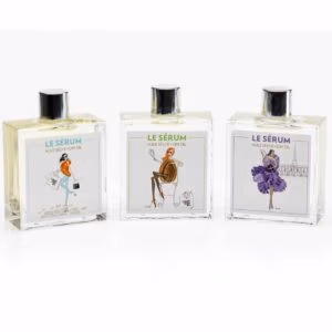 3 Luxe glazen flessen met Lichaamsolie, 100% natuurlijke ingrediënten en verschillende subtiele geuren.