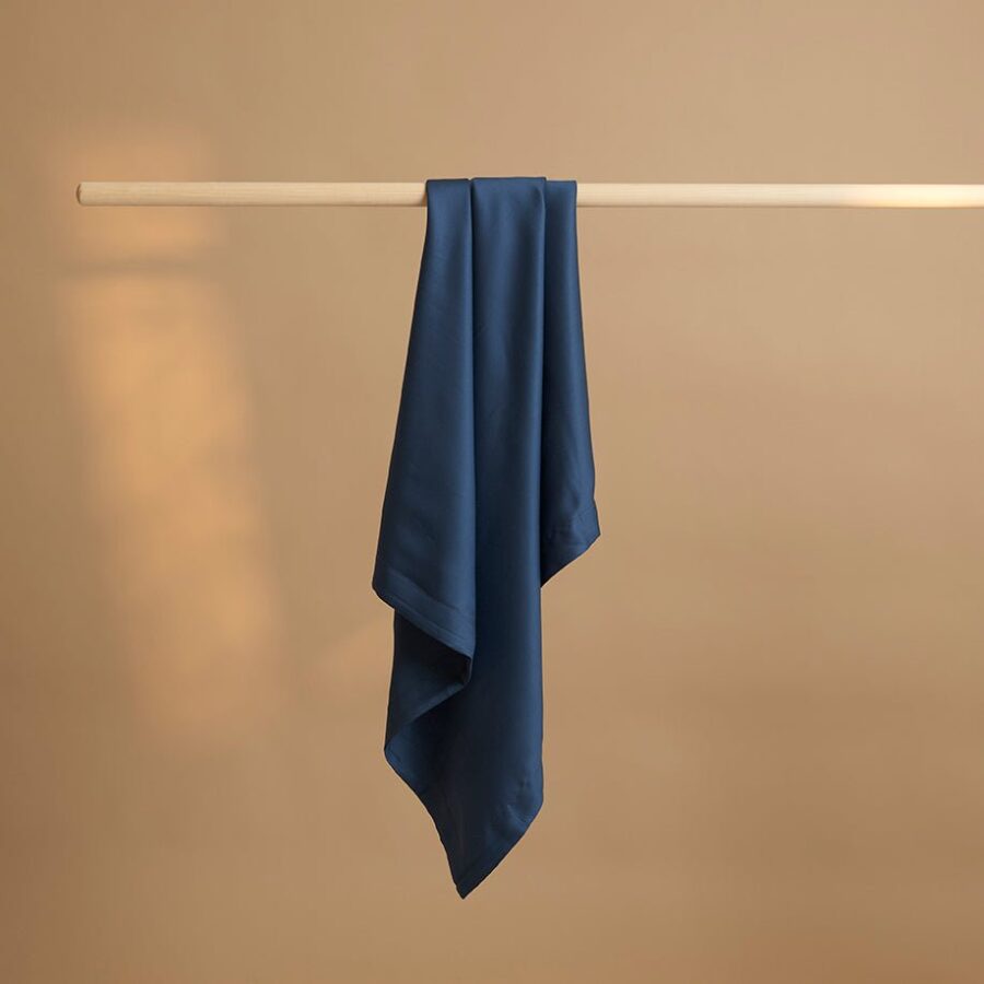 TENCEL™ - Sateen Kussensloop Donker Blauw - Afbeelding 3