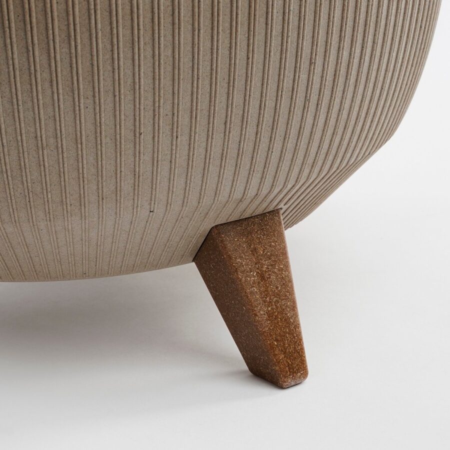 Doppio Bloempot op Poten - H22 x Ø47 cm - Polypropyleen - FSC Mix - Taupe - Afbeelding 3